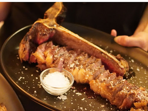 KARNIVORO - Gastronomic Restaurant - Especialista en Carnes Gourmet